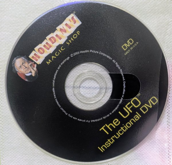 画像1: ＜ほぼ新品＞トランプを回転させて 浮かせる 「THE UFO」 (1)