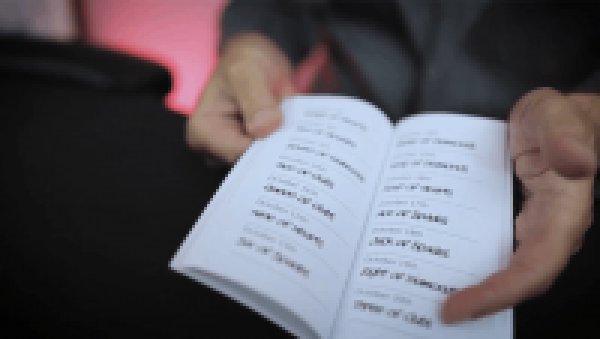 画像3: ＜ほぼ新品＞字幕・ 手帳 に選んだトランプを予言「GORDON DIARY」 (3)