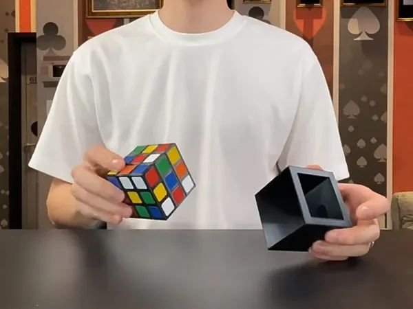 画像2: ＜ほぼ新品＞字幕・ 揃う消える超簡単キューブ 「VANISHING CUBE」 (2)