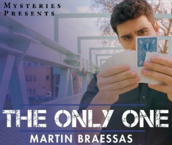 画像1: ＜ほぼ新品＞字幕・ 白いトランプの中に1枚だけ観客のトランプが 「THE ONLY ONE」 (1)