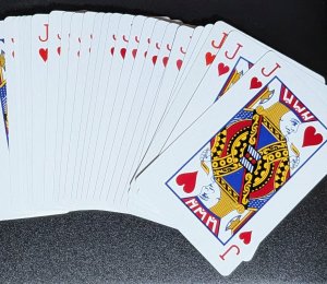 画像2: ＜ほぼ新品＞ 謎のトランプ 「DONNNA USA GOLD PLAYNG CARDS」 (2)