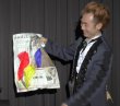 画像3: ＜ほぼ新品＞ 新聞を破ると？？ 「新聞からシルク」 (3)