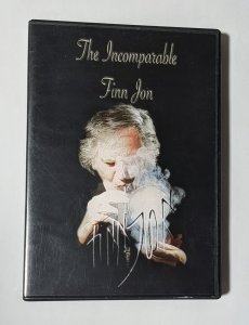 画像1: ＜ほぼ新品＞字幕・ アニメの世界のようなマジック 「THE INCOMPARABLE FINN JON」 (1)