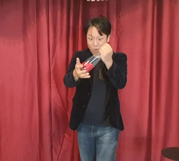 画像4: 神＜ほぼ新品＞シルクが空のボトルに瞬間移動「SILK INTO THE BOTTLE」 (4)