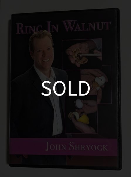 画像1: ＜ほぼ新品＞指輪が出てきますが「RING IN WALNUT」 (1)